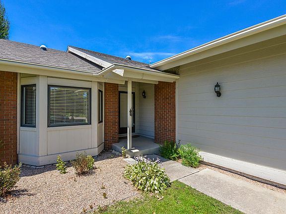 1467 Front Nine Dr Fort-large-026-015-ExteriorFront9-1499x1000-72dpi.jpg