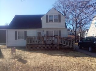 1011 Illinois St, Lawrence, KS 66044
