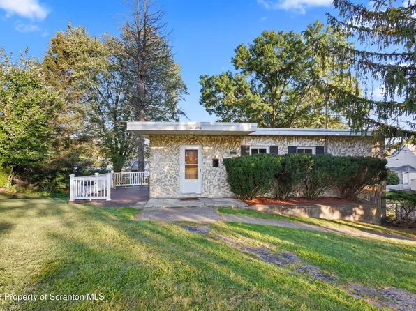 231 Gaston Pl, Scranton, PA 18508