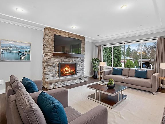 4th image of 12106 214th St