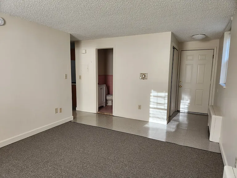 3 Woodlawn Ter #1B — Photo 4