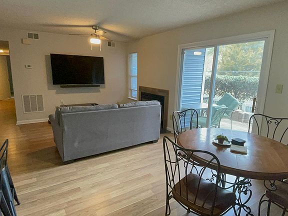 2nd image of 12762 Saint James Pl APT B