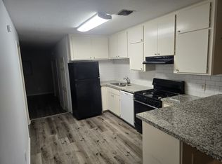 400 W Texas Ave APT 1, Baytown, TX 77520