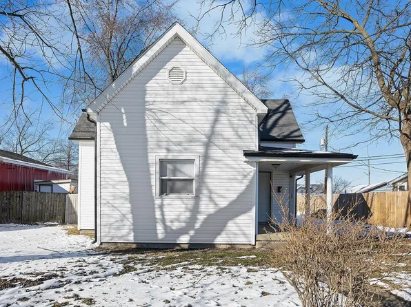 1108 McKinley Ave, Frankfort, IN 46041