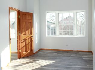 2556 W Cortland St, Chicago, IL 60647
