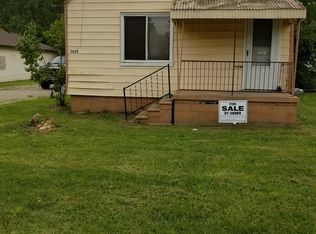 3620 Richfield Rd, Flint, MI 48506