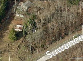 6162 Suwanee Dam Rd, Sugar Hill, GA 30518