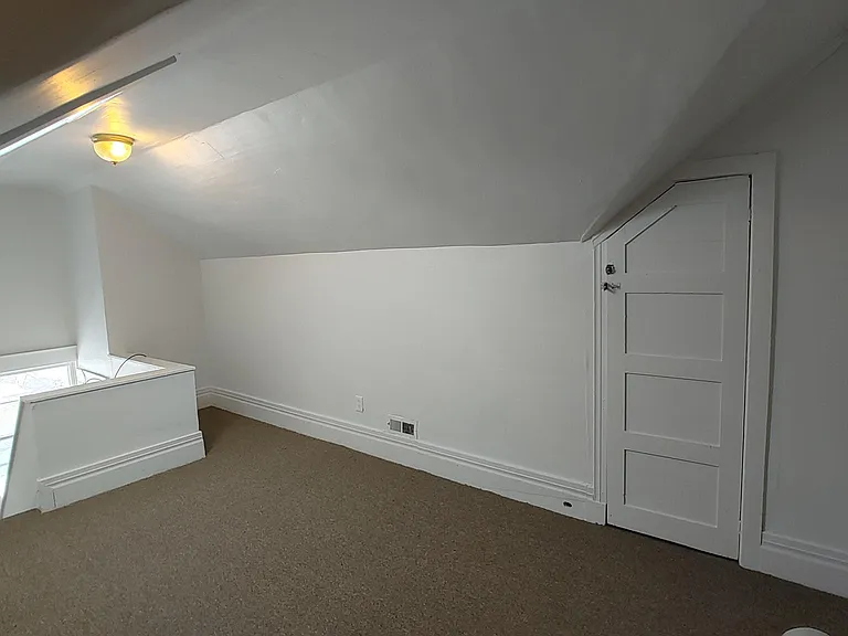 176 S Goodman St #4 — Photo 8