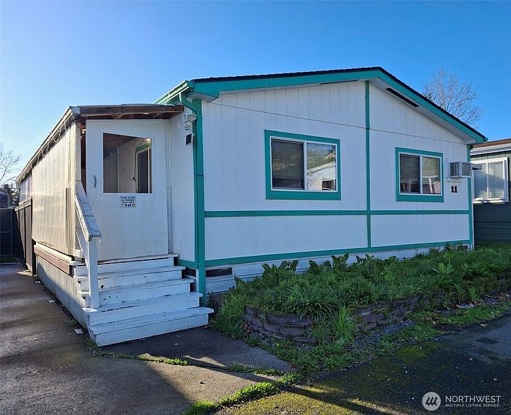 2nd image of 111 99th Street S #11