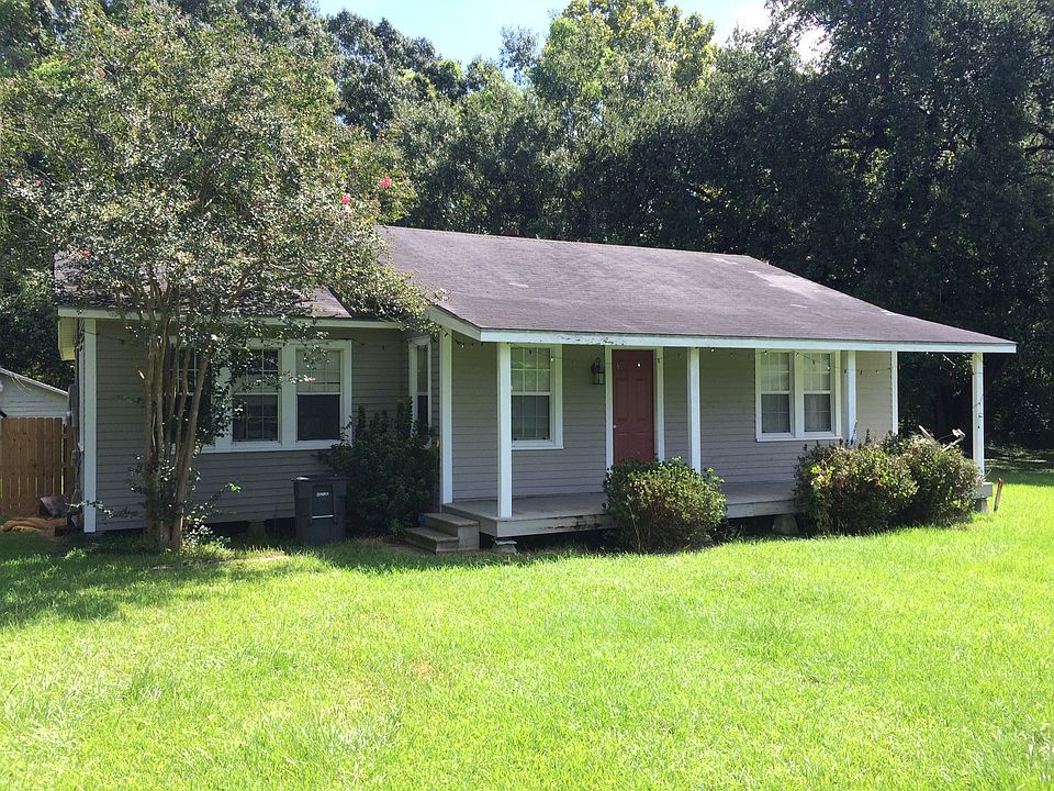 1st image of 307 Dulles Dr