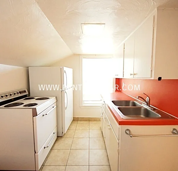 1056 S 4th Ave #7 — Photo 5