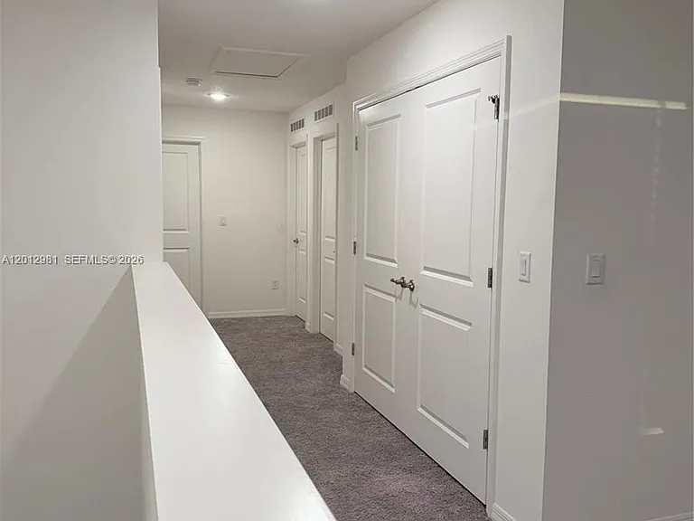 1557 SW Dycus Ave — Photo 11