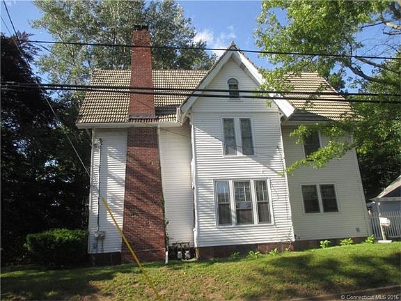 3rd image of 875 Townsend Ave