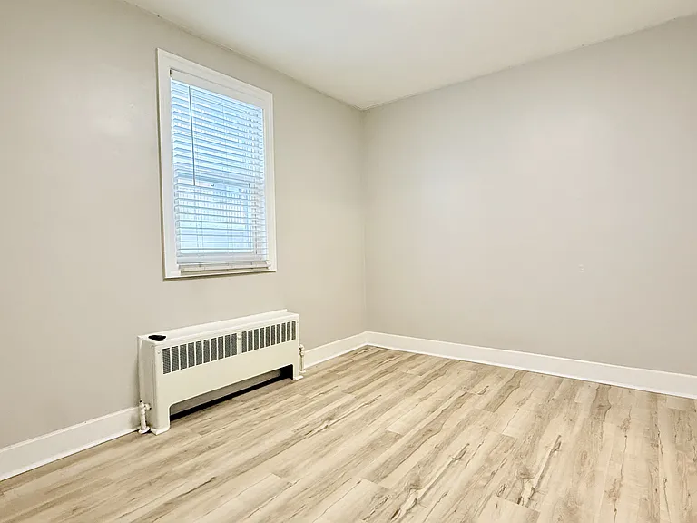 308 Askin Ave #5 — Photo 6