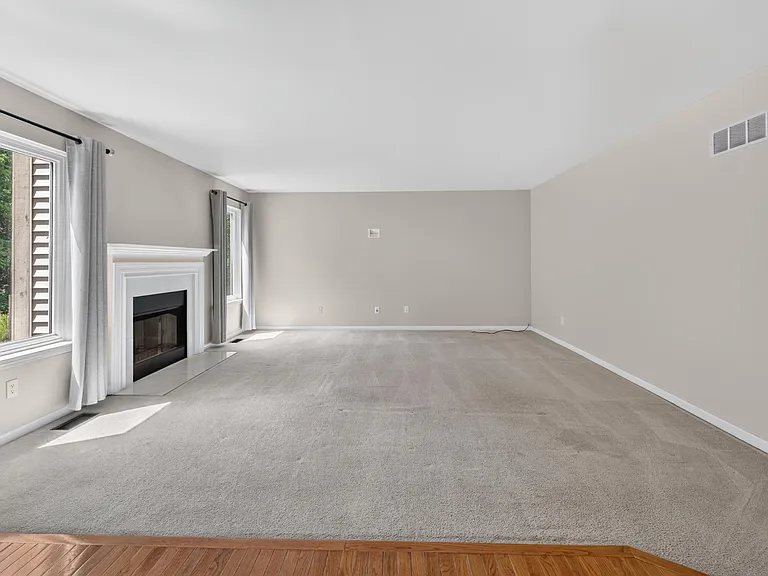 392 Sedgewood Ln — Photo 19