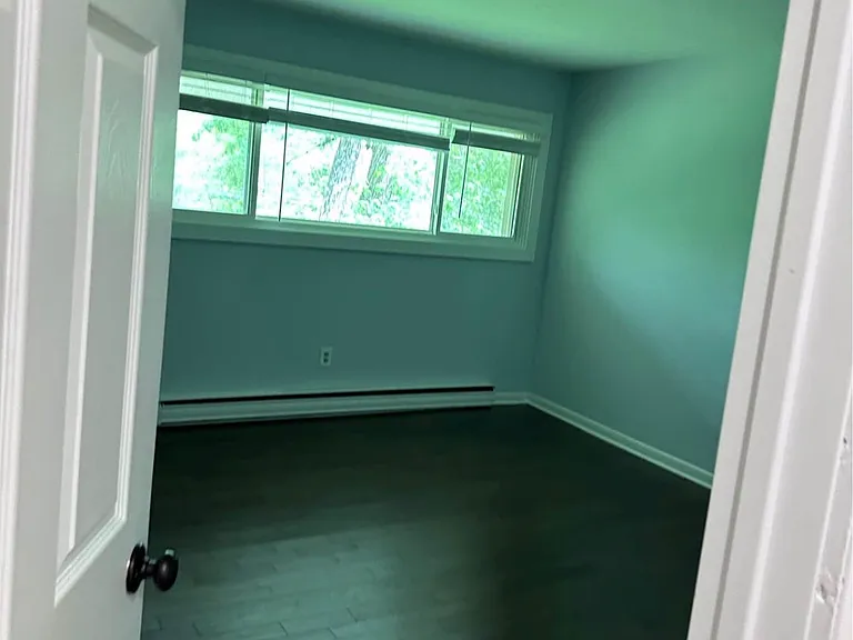 Rhinebeck Cove View Apartment homes — Photo 9