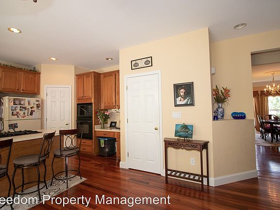 5th image of 12157 Cheshire Ct