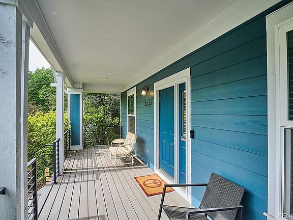 4th image of 2855 Xanthia Street