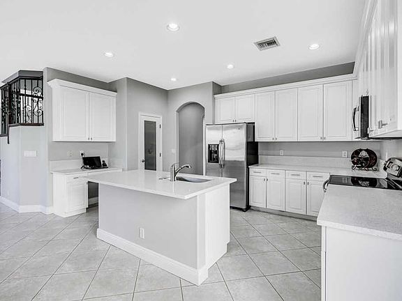 2nd image of 4182 Wellington Shores Dr
