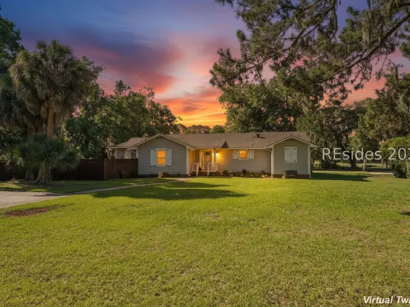 2255 Plantation Dr, Beaufort, SC 29902
