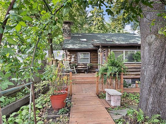 2nd image of 13 Fernwood Dr