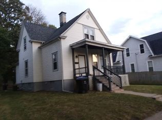 1305 N Roosevelt Ave, Bloomington, IL 61701