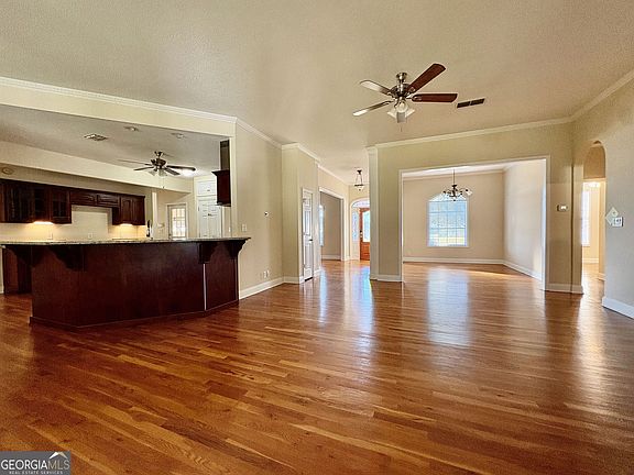 5th image of 455 Joseph Chandler Dr