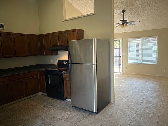 3rd image of 8949 W Manzanita Dr