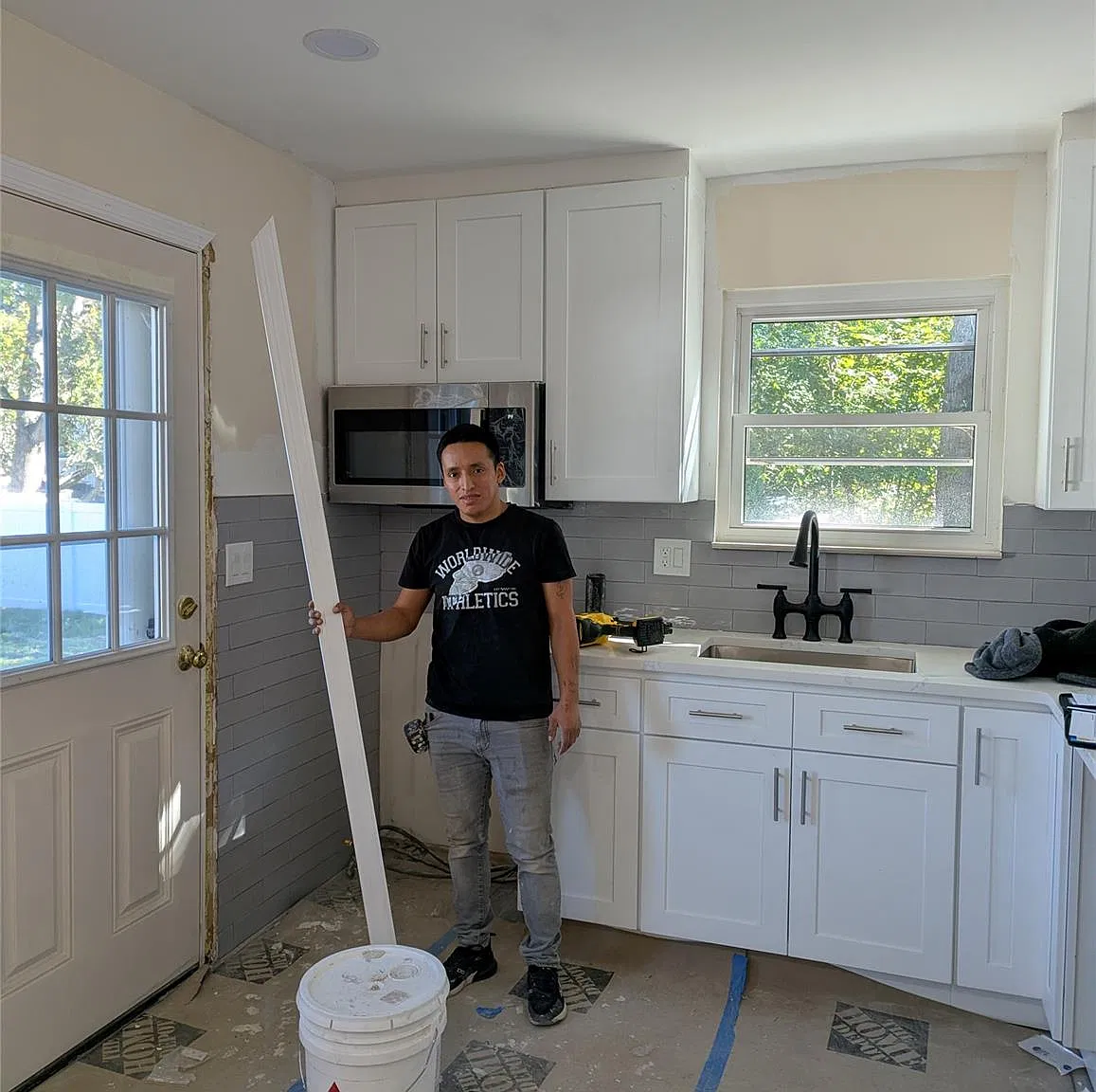 2 bed, 2.0 bath, 1500 sqft, $3,750 — Photo 2