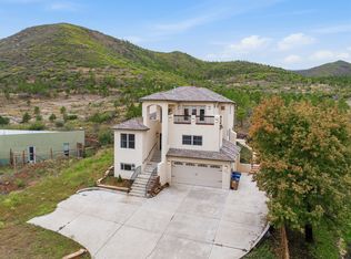 4875 Yucca St, Los Alamos, NM 87544