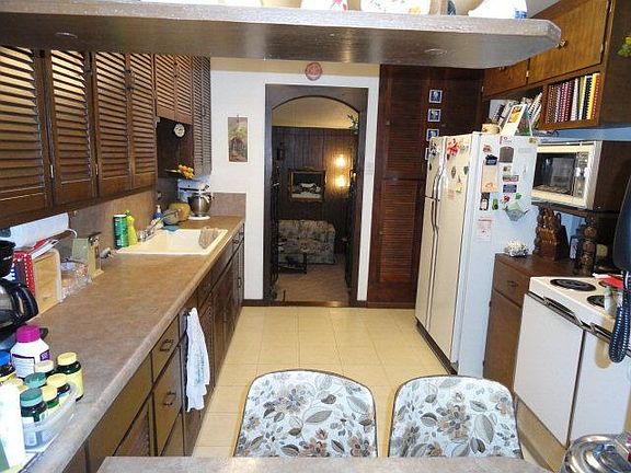 4th image of 2616 Judy Ave