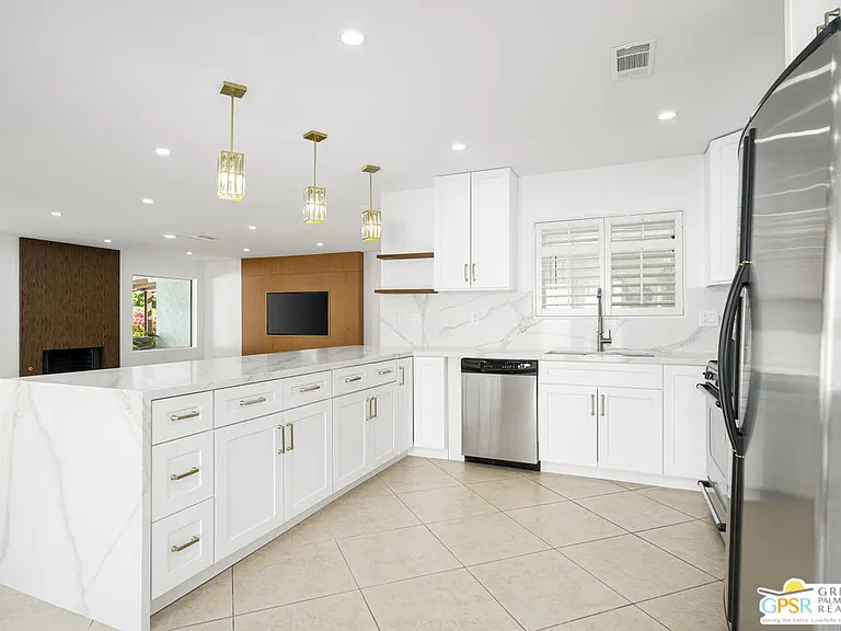 2750 E Vincentia Rd — Photo 26