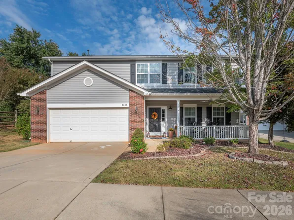 8208 Stourhead Gardens Ln, Waxhaw, NC 28173