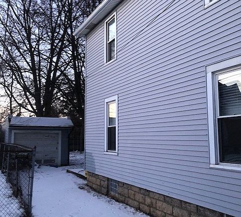 5th image of 510 Jackson St