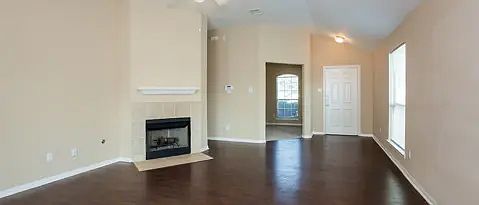 3rd image of 3631 Liberty Square Trl