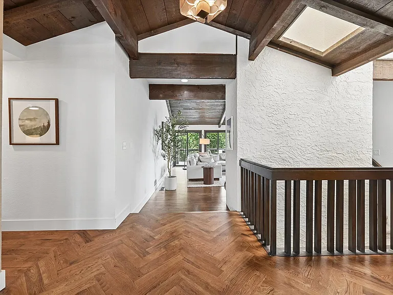 7625 S Richmond Ave E — Photo 31