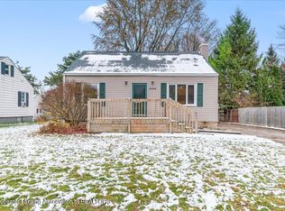 2058 Park Ln, Holt, MI 48842