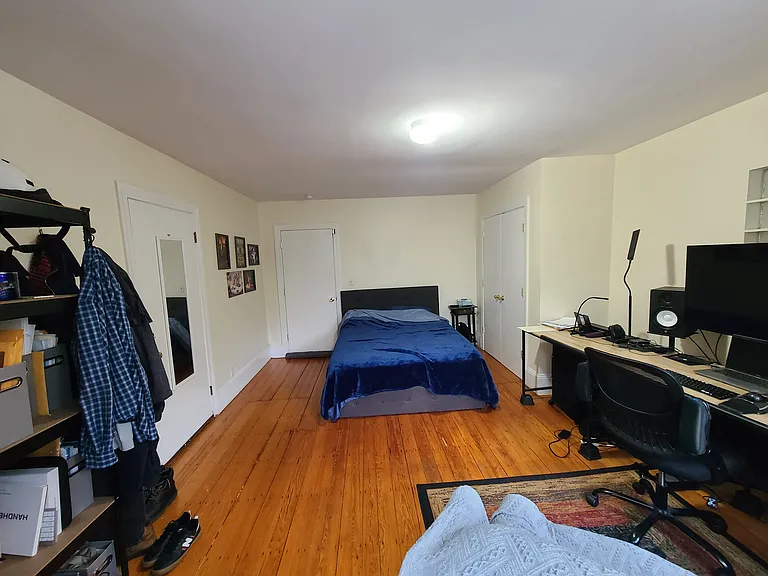 25 Evergreen St #1 — Photo 2