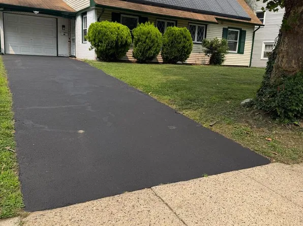 39 Babcock Ln, Willingboro, NJ 08046