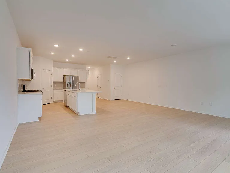 4213 Bryson Dr — Photo 7