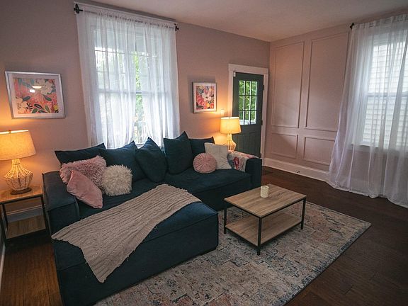 4th image of 1759 Cleveland Ave