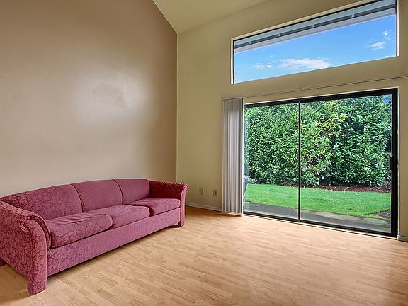 5th image of 10600 108th Ave SE #K2