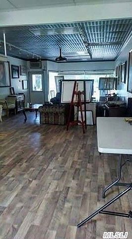 1st image of 275 Railroad Ave