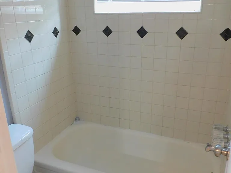 1338 Leadenhall Cir — Photo 11