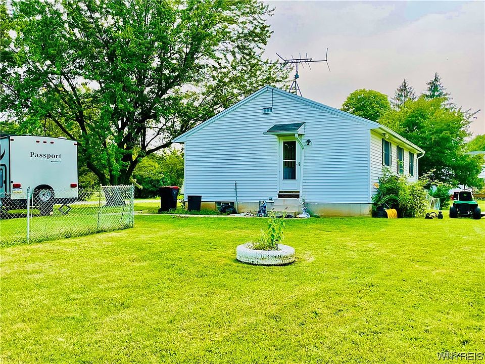 8533 East Ave, Gasport, NY 14067 Zillow