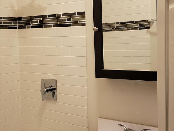 4th image of 2907 N Mildred Ave #101