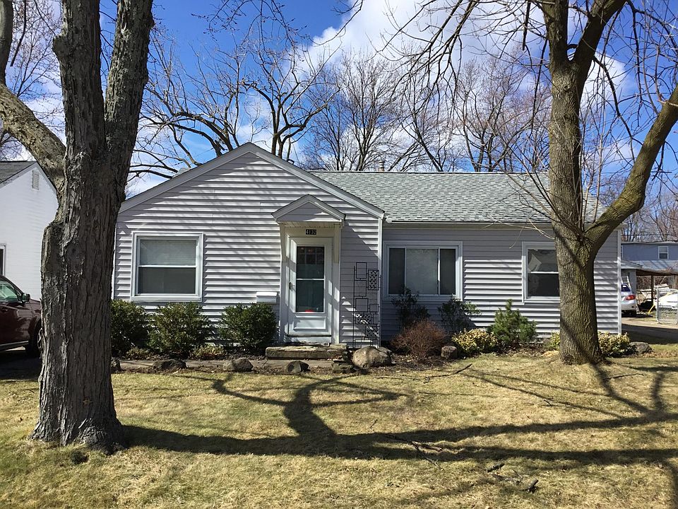 1st image of 4132 W 144th St