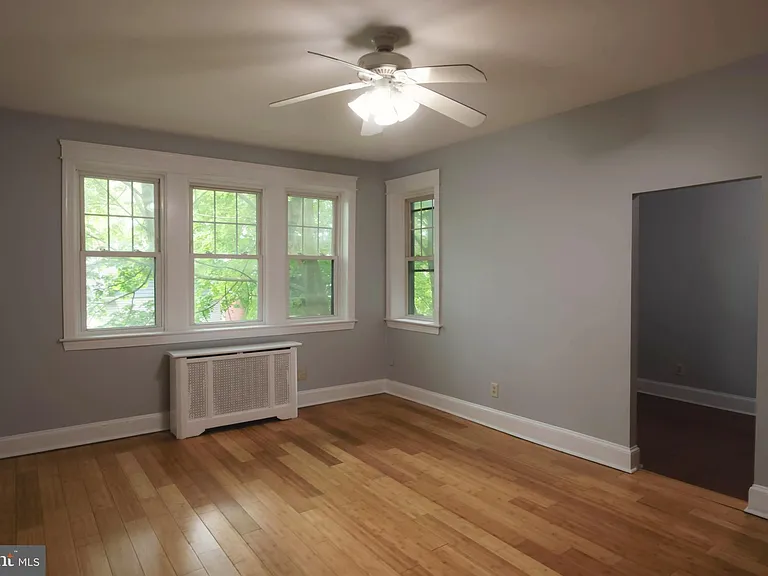 515 Stahr Rd #2C — Photo 1