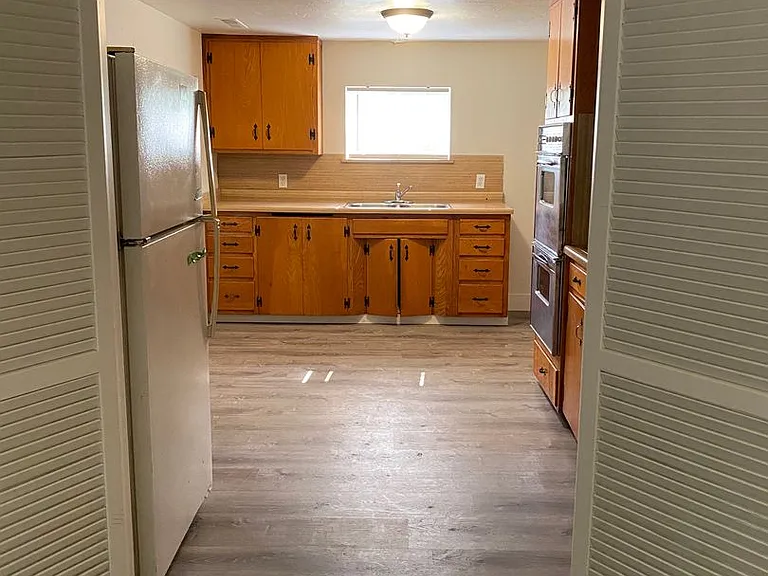1642 Mulberry St — Photo 5