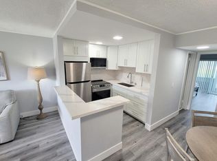 101 Hastings E #G, West Palm Beach, FL 33417